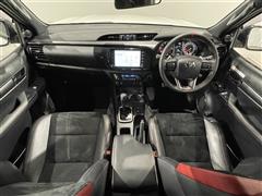 ハイラックス Z GRスポーツ