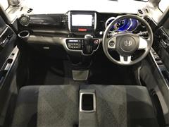 N-BOX カスタムG・Lパッケージ