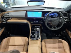 クラウン スポーツ Z