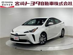 トヨタ プリウス A