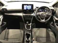 ヤリスクロス ハイブリッド G