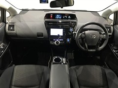 プリウスアルファSチューンブラック2