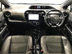 アクア クロスオーバー グラム