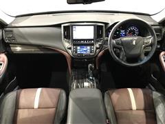 クラウンHV アスリートS BLスタイル