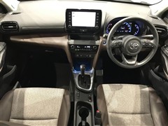 ヤリスクロス Z