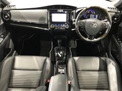 カローラアクシオ HV G WバイB