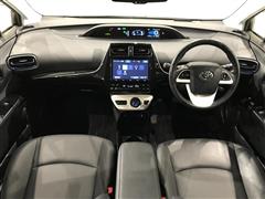 プリウス A ツーリングセレクション