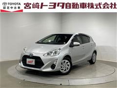 トヨタ アクア G