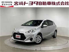 トヨタ アクア G
