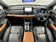 アウトランダーPHEV P