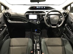 アクア Sスタイルブラック