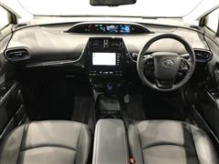 プリウス A ツーリングセレクション