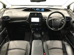 プリウス A ツーリングセレクション