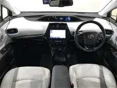 プリウス A プレミアム