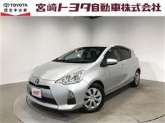 トヨタ　アクア S