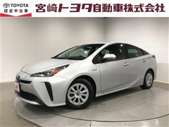 トヨタ プリウス S