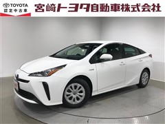 トヨタ プリウス S