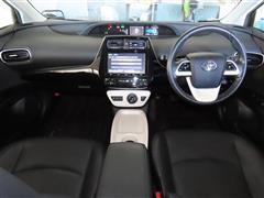 プリウス A プレミアム