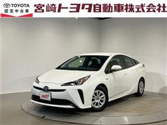 トヨタ プリウス S