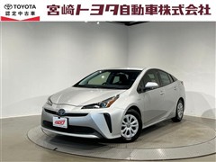 トヨタ プリウス S