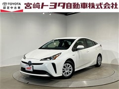 トヨタ プリウス S