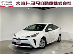 トヨタ プリウス S