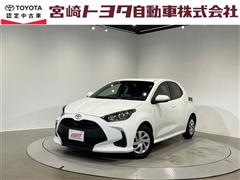 ヤリス X