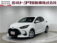 ヤリス X