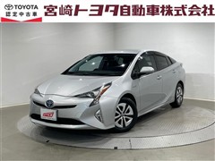 トヨタ プリウス A