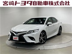 トヨタ カムリ WS レザーパッケージ
