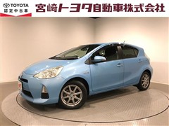トヨタ　アクア S