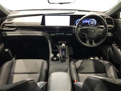 クラウン スポーツ Z