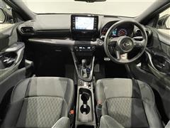 GRヤリス RS