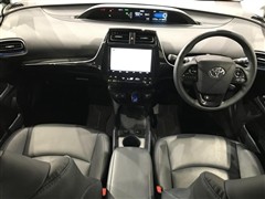 プリウス S ツーリングセレクション