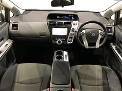 プリウスアルファ S