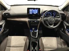 ヤリスクロス Z