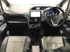 ヴォクシーHV ZSキラメキ2