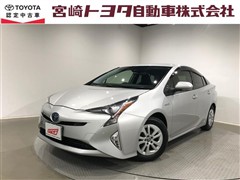 プリウス Sセーフティプラス