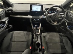 ヤリス ハイブリッド Z