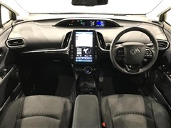 プリウスPHV A ナビパッケーシ