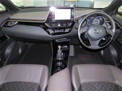 C-HR ハイブリッドG