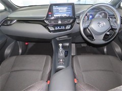 C-HR ハイブリッド S