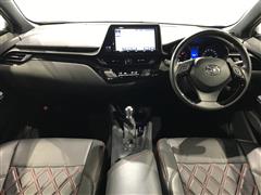 C-HR S-T LEDパッケージ