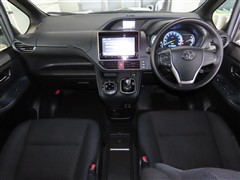 ヴォクシー ハイブリッド V