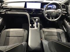 クラウン クロスオーバー Gアドバ