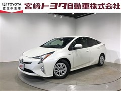 プリウス S セーフティプラス