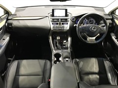 NX300h バージョンL