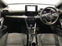 ヤリス ハイブリッド Z