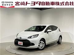トヨタ アクア X