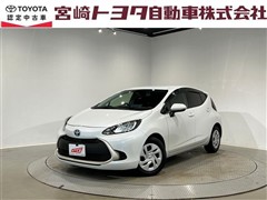 トヨタ アクア G